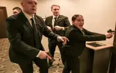 صحيفة نيسان ـ إجلاء ترامب من حفل عشاء مراسلي