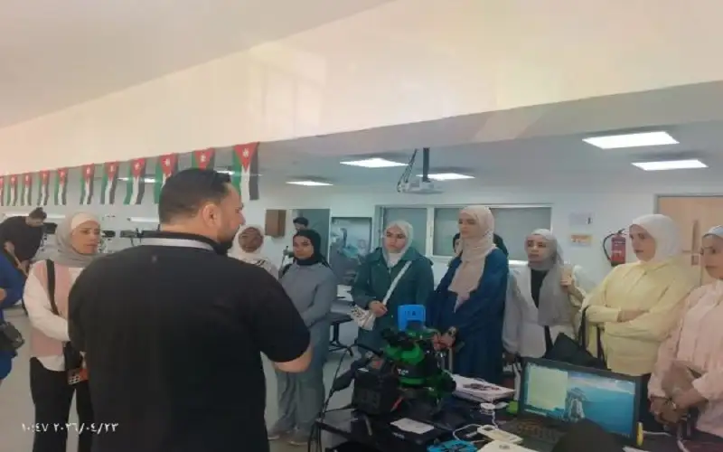 زيارة ميدانية لمركز شابات ماركا إلى