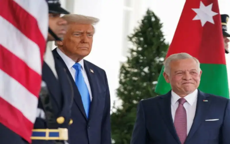 الملك يبحث هاتفيا مع الرئيس الأميركي