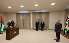 المجالي يؤدي اليمين القانونية أمام الملك