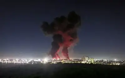 شخص يقتل ابنه بإطلاق النار عليه