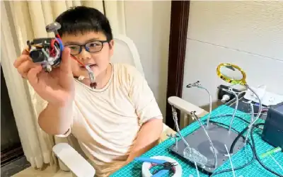 الملك يستقبل مساعدة وزير الخارجية الأمريكي