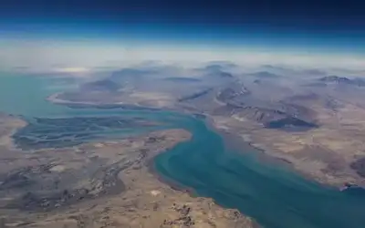 وزير الخزانة الأمريكي: نفتح مضيق هرمز