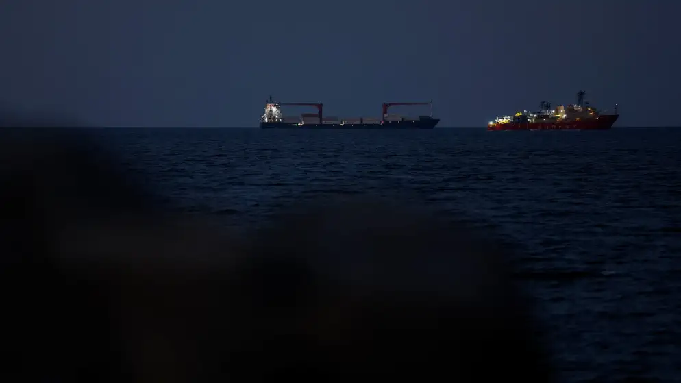 إيران تنفي ضلوعها في انفجار استهدف