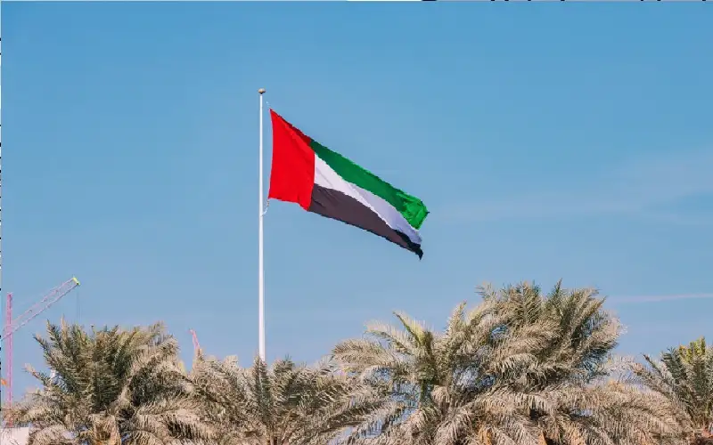 الإمارات: إسقاط صاروخين باليستيين و3 مسيرات