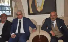 الفراهيد والفايز نسايب   الوstrongزيstrongر