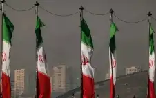 مستشار الخارجية الإيرانية: ندرس الرد الأمريكي