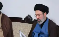 خامنئي يعطي “توجيهات جديدة” لقائد مقر