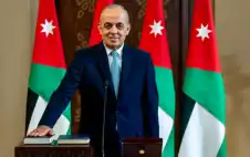وstrongزيstrongر السياحة :الحكومة والبنوك يطلقون إجراءات