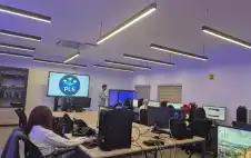 strongعمانstrong الاهلية تعقد ورشة عمل لطلبة