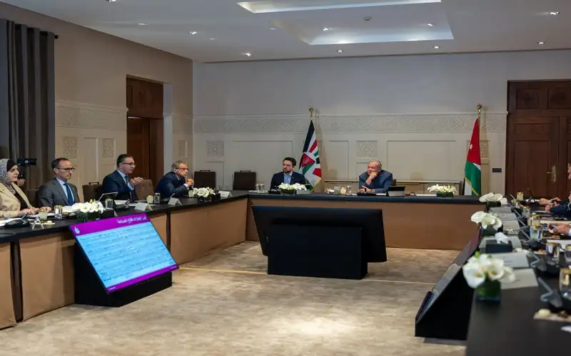 صحيفة نيسان ـ الملك يؤكد أهمية ترسيخ مكانة الأردن