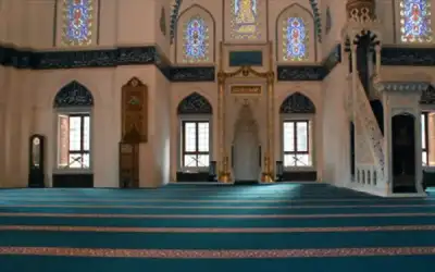 أوقاف إربد: أحداث تصرفوا بشكل غير