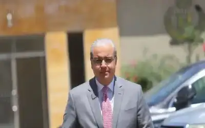 الملك يلتقي وزير الخارجية السعودي