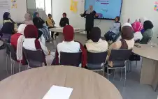 مركز شباب وشابات الوسطية ينفذ جلسة