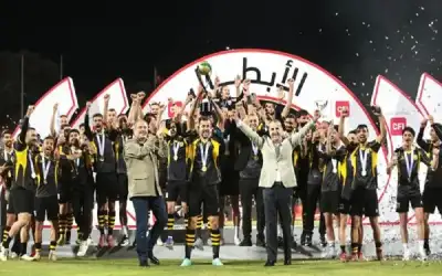 ما الذي أبكى الملك في قصر