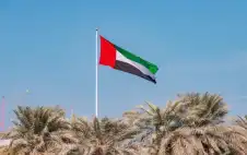الإمارات تتعامل مع 3 مسيرات