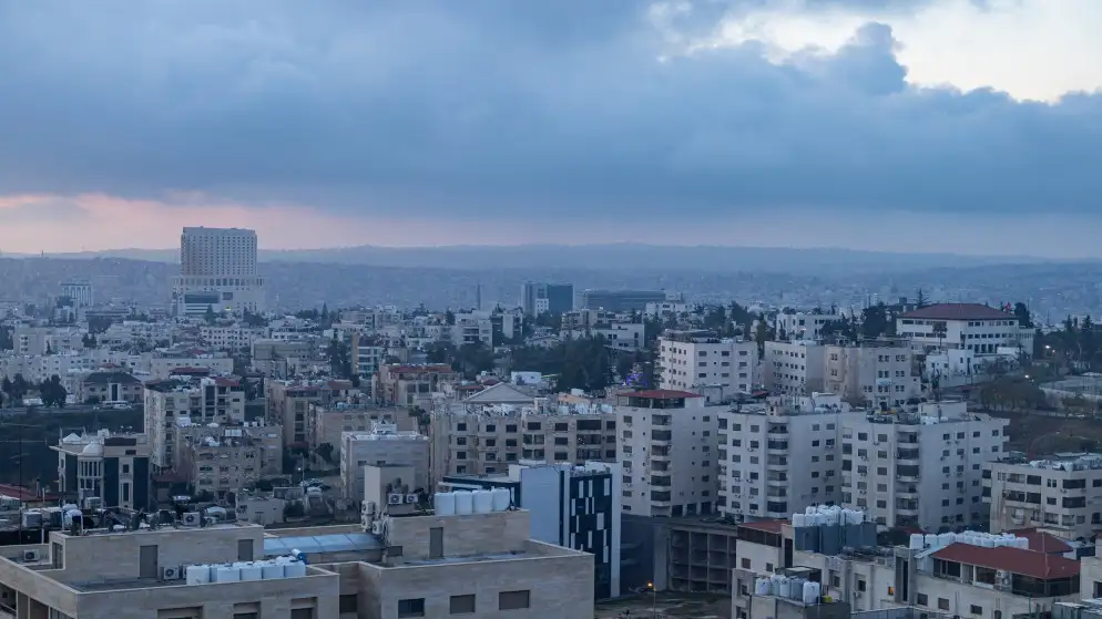 فرصة لهطل أمطار خفيفة الخميس مع