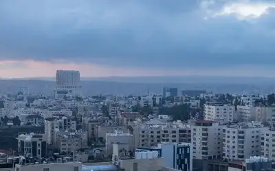 فرصة لهطل أمطار خفيفة الخميس مع