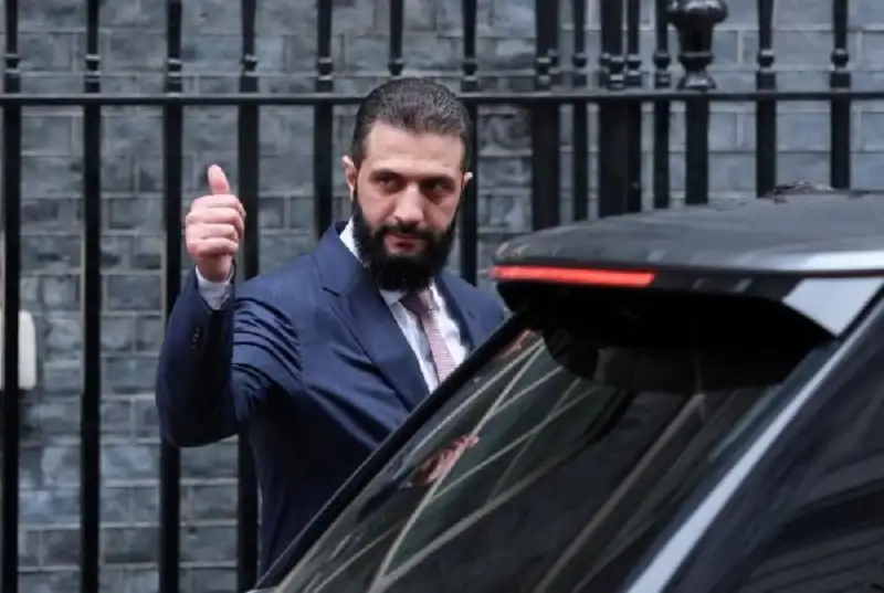 الشرع بعد تصريح والده لاهالي دير