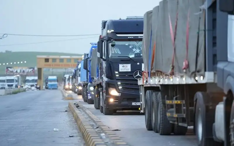 الخيرية الهاشمية تسير خامس قافلة إغاثية