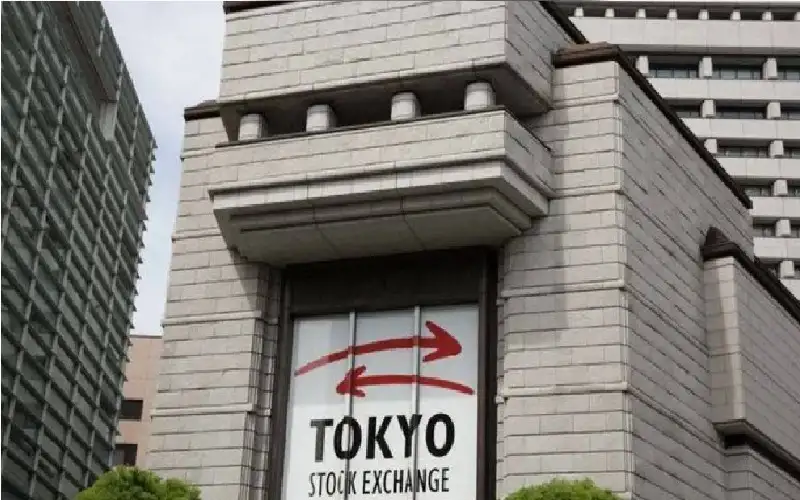 نيكاي قرب أعلى مستوى بارتفاع 2.7%