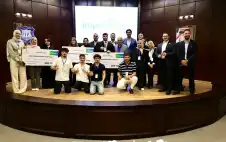 رئيس strongعمانstrong الأهلية يكرم الفائزين في