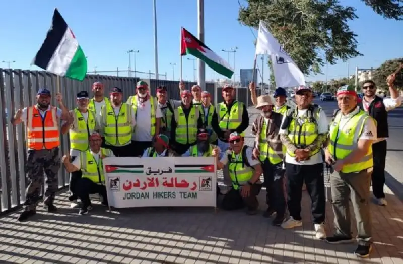 رحالة فوق الستين ينجزون مسيرا بطول