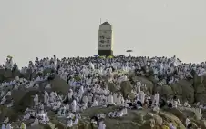 الإحصاء السعودية: 1.7 مليون حاج هذا