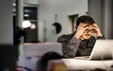 أمراض ناجمة عن العمل على الكمبيوتر
