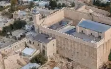 صحيفة نيسان ـ الاحتلال يغلق الحرم الإبراهيمي الشريف في