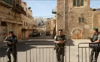 حماس تدين اعلاق الاحتلال المسجد الإبراهيمي