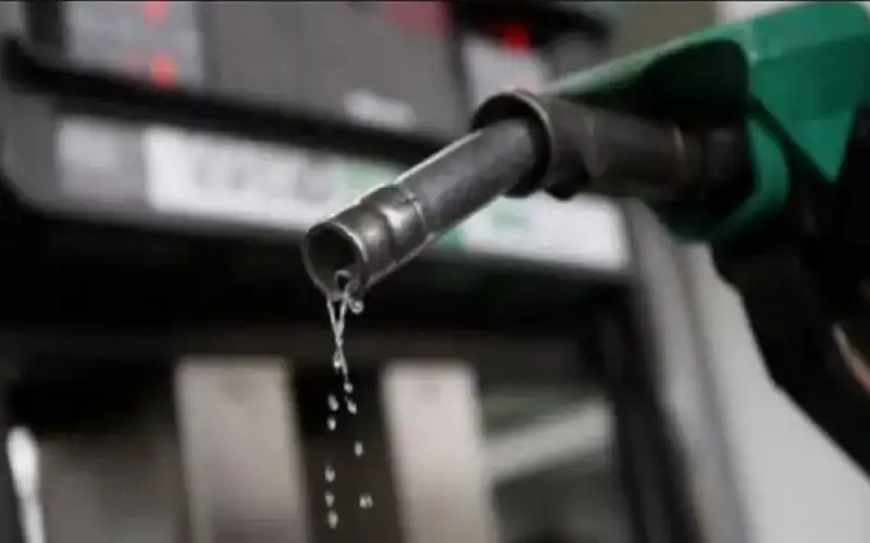 عقل يرجح رفع سعر البنزين 90