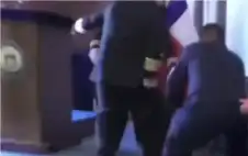 شاهد.. كstrongلبstrongة شرطة مدربة على شم