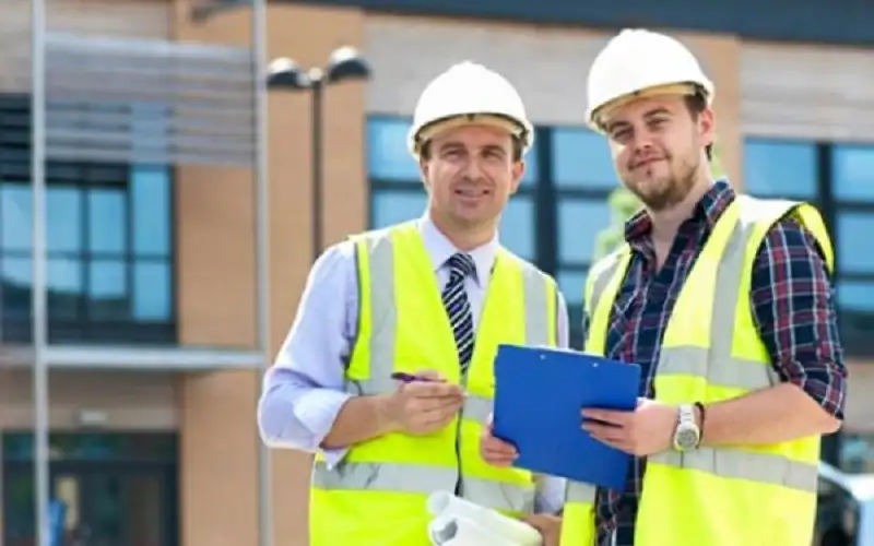 فرص عمل للمهندسين حديثي التخرج في