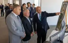 صحيفة نيسان ـ جلالة الملك يزور مصانع شركة البوتاس