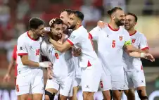 وstrongزيstrongر العمل يدعو القطاع الخاص لتأخير