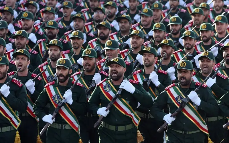 الحرس الثوري يطالب تل أبيب بالانسحاب