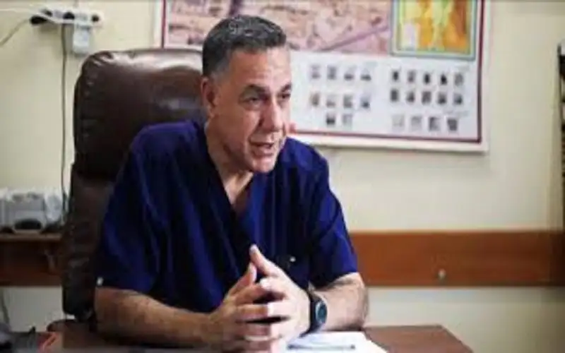 الاحتلال ينقل الطبيب حسام أبو صفية