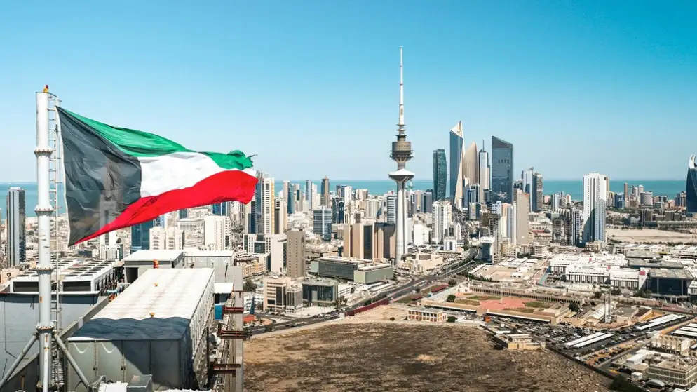 الدفاعات الجوية الكويتية تتصدى لهجمات صاروخية