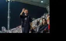 strongولي العهدstrong يتصل هاتفيا باللاعب إبراهيم
