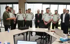 اللواء الركن الحنيطي يزور منصة strongزيstrongن