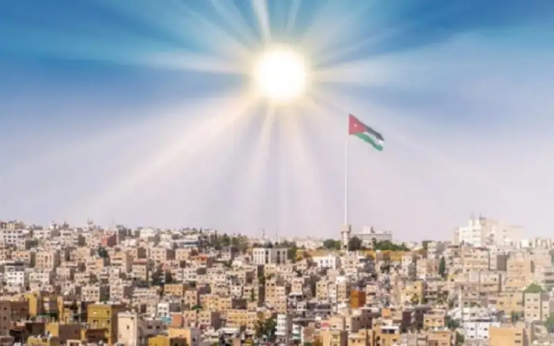طقس العرب: القبة الحرارية تقترب من