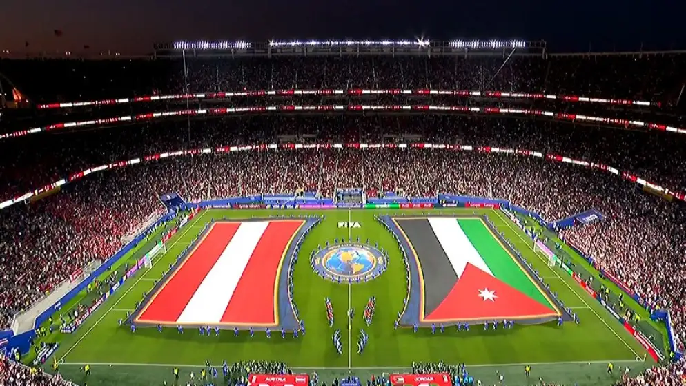 انتهاء الشوط الأول بين النشامى (0-1)