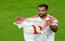 علي علوان يحصد جائزة أفضل لاعب
