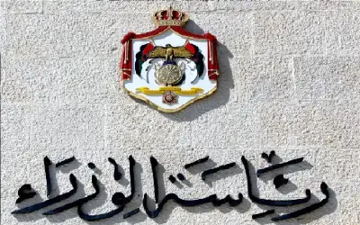 الدولار يتجه لتسجيل أكبر مكسب أسبوعي