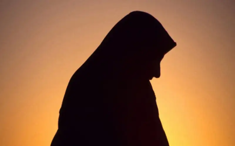9 أسباب.. لماذا عدد المترملات أكثر