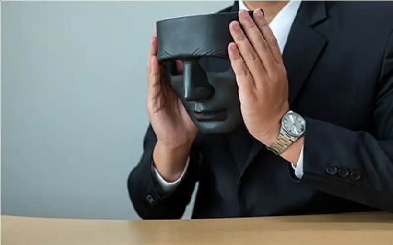 المظاهر الجوفاء… خداع يستهوي الضعفاء