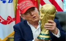 ترامب سيحضر نهائي مونديال 2026 ويسلم