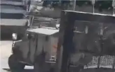 الاحتلال يغلق عدة محاور جنوب الخليل