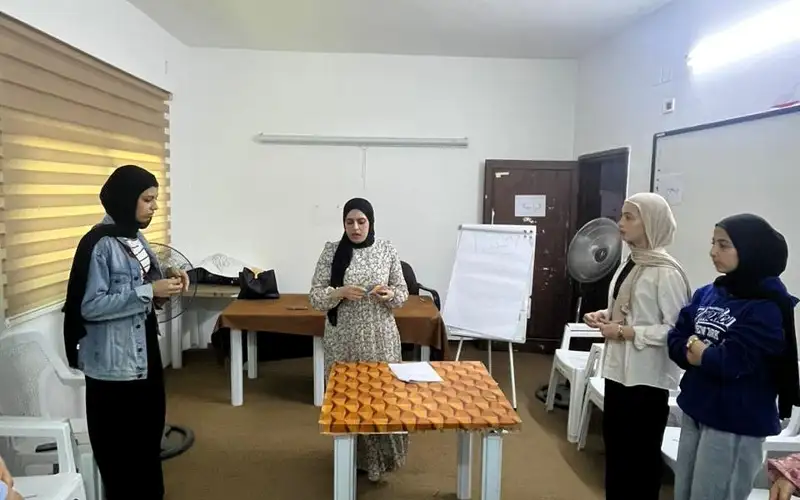 مركز شابات الطيبة ينفذ جلسة كن